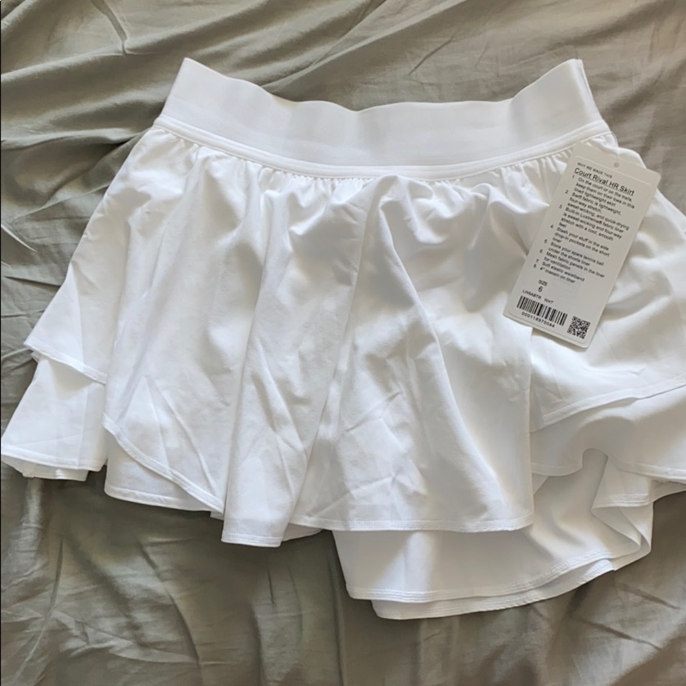 Lululemon court rival skirt size 6